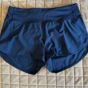 Lululemon Speed up 4in shorts